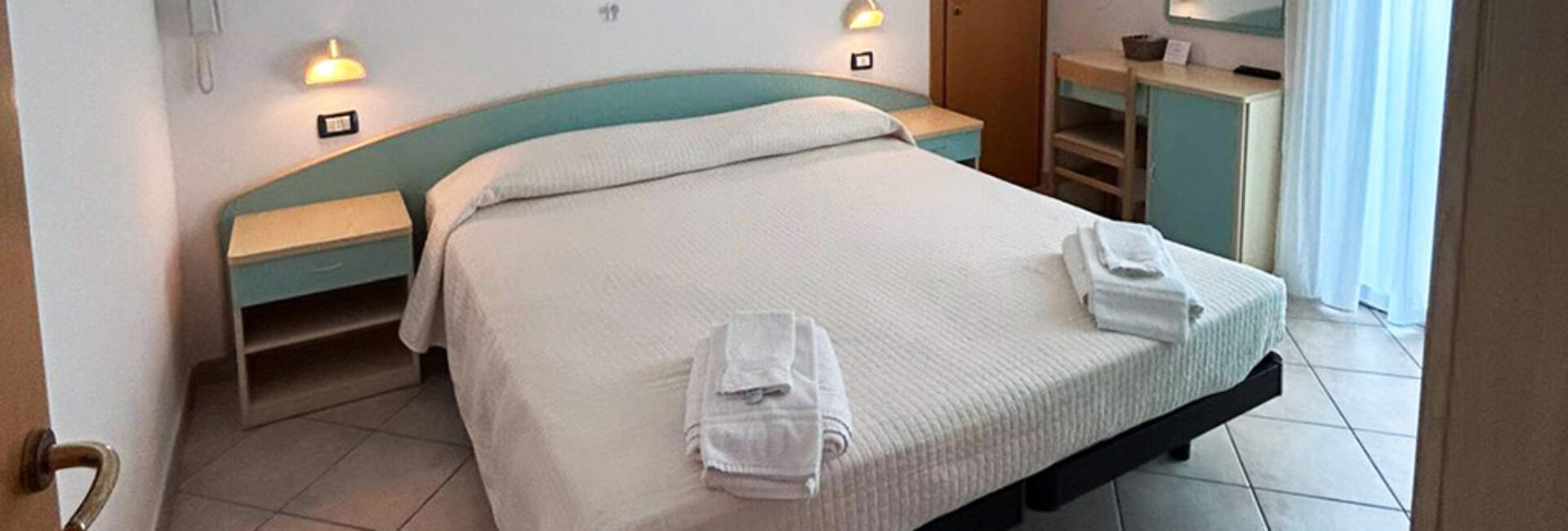 Economy Room